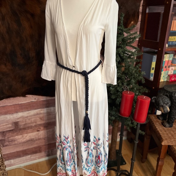 Theater D White Kimono Duster w/ Appliqué Flowers & Blue Cord Tie – Size S - Picture 2 of 8